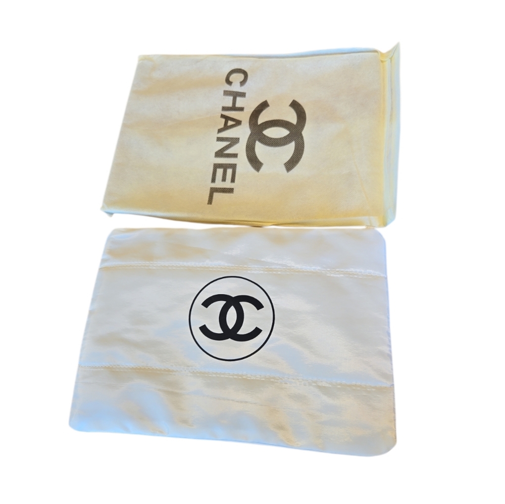 NWT CHANEL Puffer Toiletry Pouch With Dustbag 9x12 Limited Edition Gift White